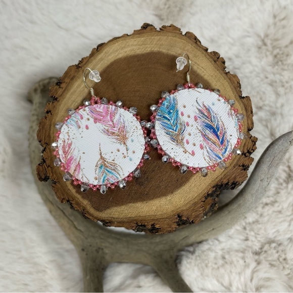 Beaded Native American Earrings - Picture 4 of 6